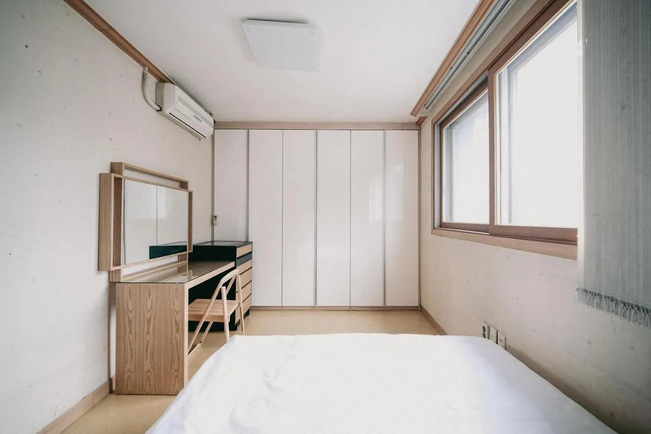 Yeonnam-Dong Edge House_Honeymoon Yeonnam Lejlighed Seoul